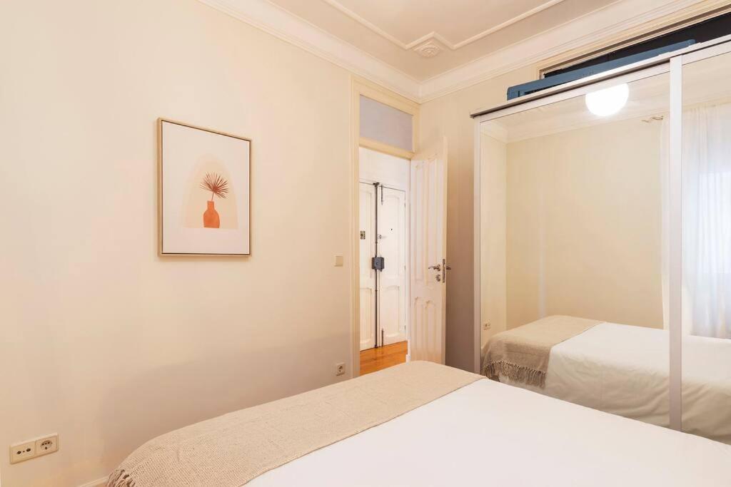 Spacious Apartment Near Saldanha Lisboa Eksteriør bilde