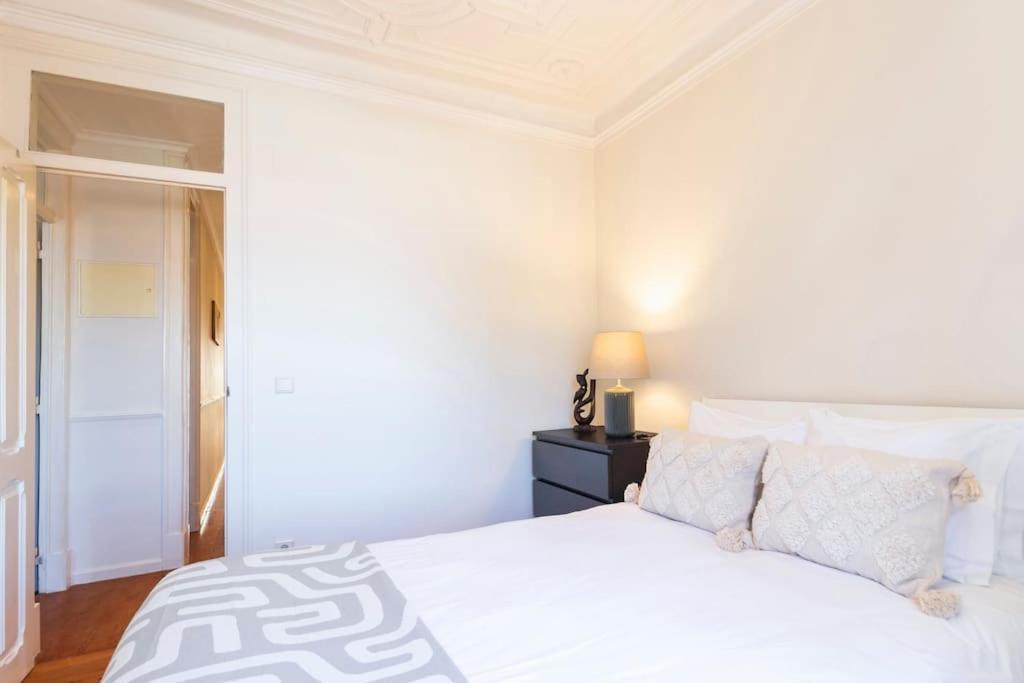 Spacious Apartment Near Saldanha Lisboa Eksteriør bilde