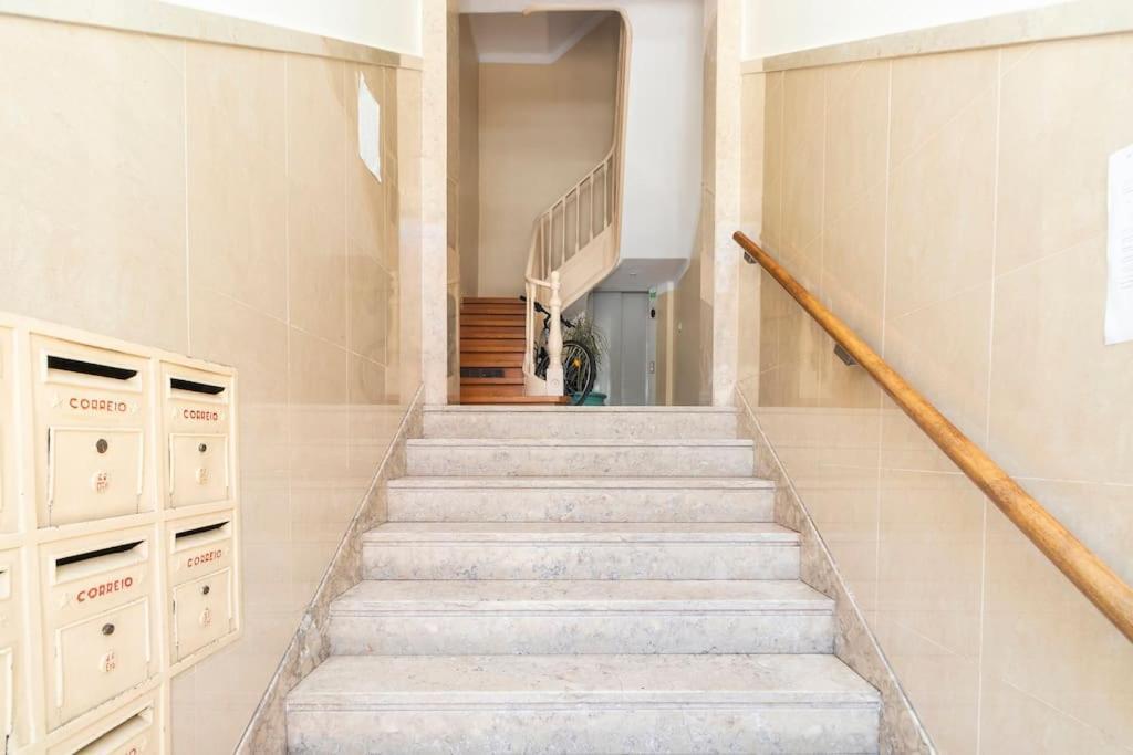 Spacious Apartment Near Saldanha Lisboa Eksteriør bilde